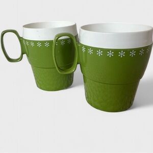 Vintage Avocado Green New-Mar Plastic Insulated Coffee Cups Daisy Design Set 2